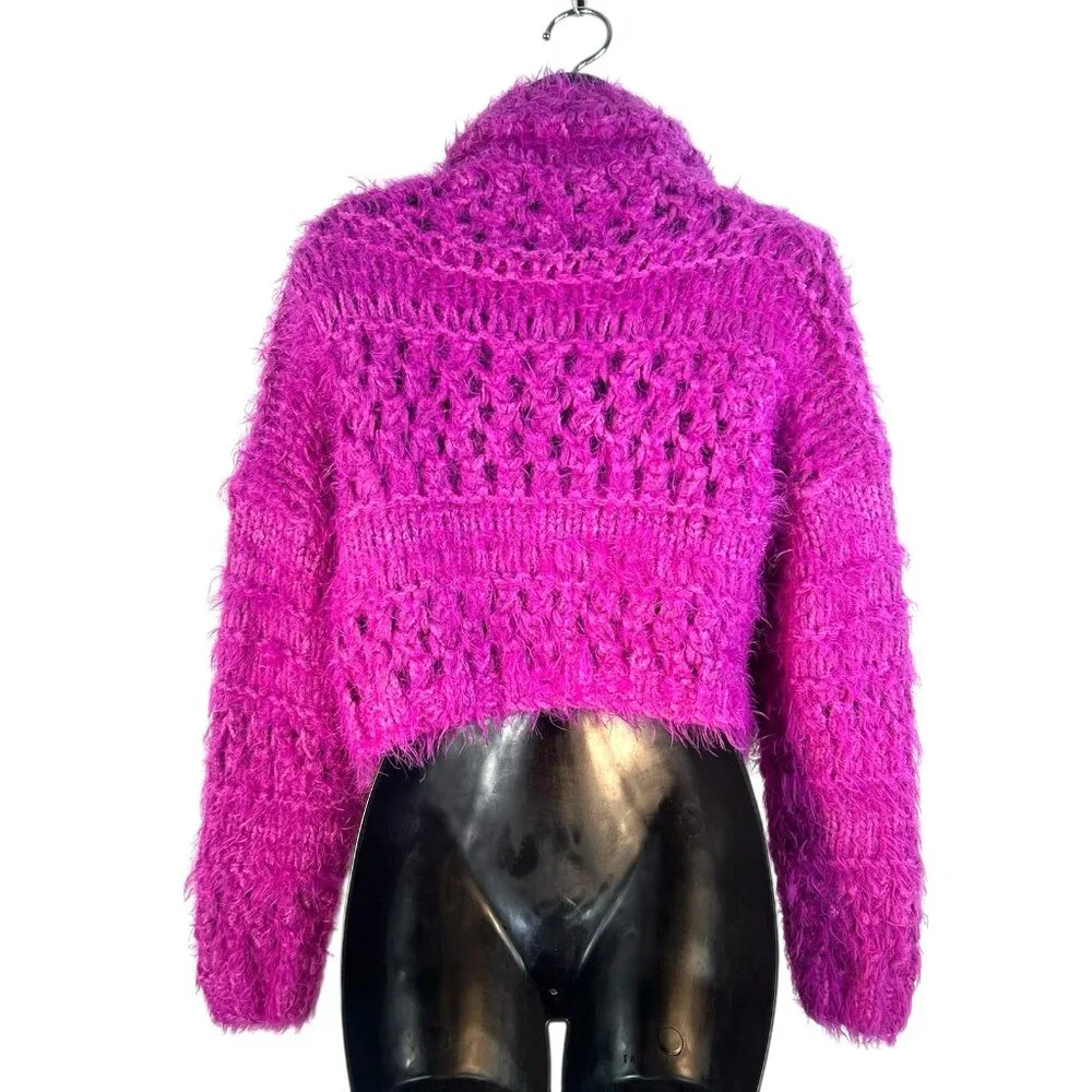 Free People Rustic In magenta box shape fuzzy cropped pullover sz L - Picture 2 of 7